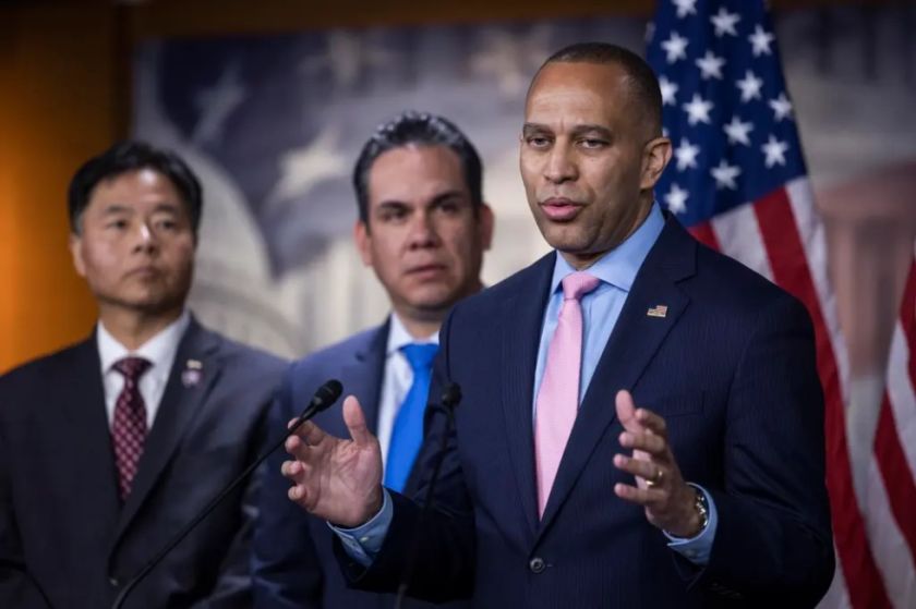 La Cámara Baja de EE.UU. respalda el pacto para elevar el techo de deuda de Biden y McCarthy
