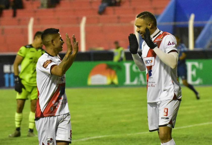 Nacional Potosí sufre las bajas de Tobar y Hoyos 