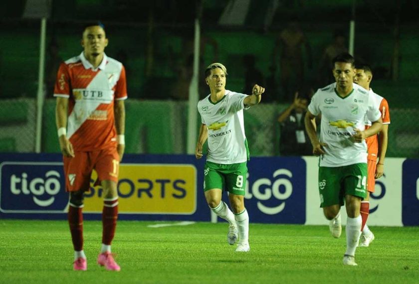 Oriente Petrolero sale del fondo con un triunfo