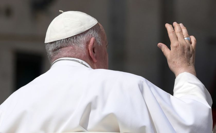 El Papa Francisco será operado hoy de una hernia abdominal