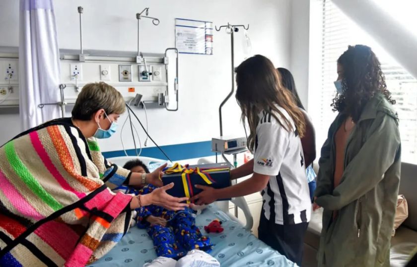 Los niños rescatados en la selva de Colombia están en “condiciones clínicas aceptables” tras durar 40 días perdidos