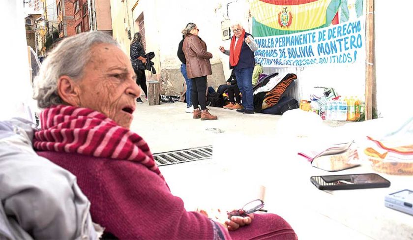 Fallo en contra: Amparo Carvajal sigue en vigilia