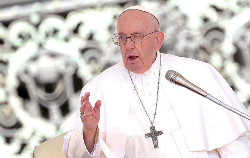 Papa admite “negligencia” en pederastia en Bolivia