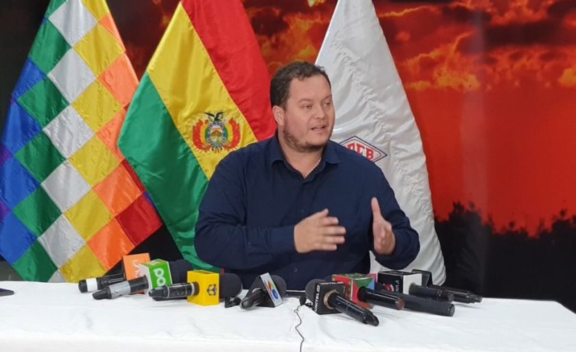 Fiscal revela que el Presidente de YPFB ya declaró por denuncia de exministros