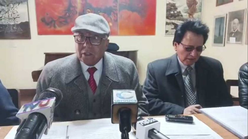 Por el bloqueo en la UATF se pasará clases virtuales