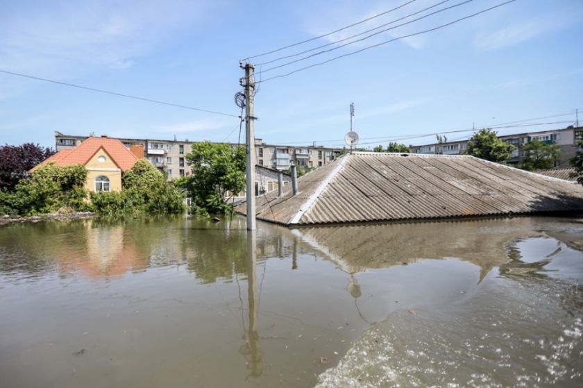 Cadáveres y saqueos rusos: la bajada de las aguas revela el horror en la Jersón ocupada