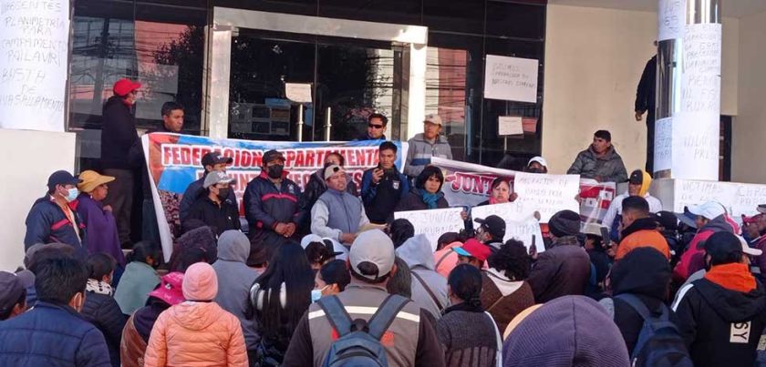 Vecinos se movilizan contra los que lotean los terrenos