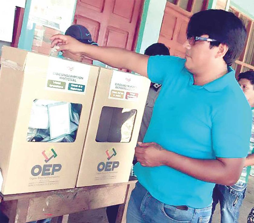 Ley para elecciones judiciales intenta evitar los dos tercios