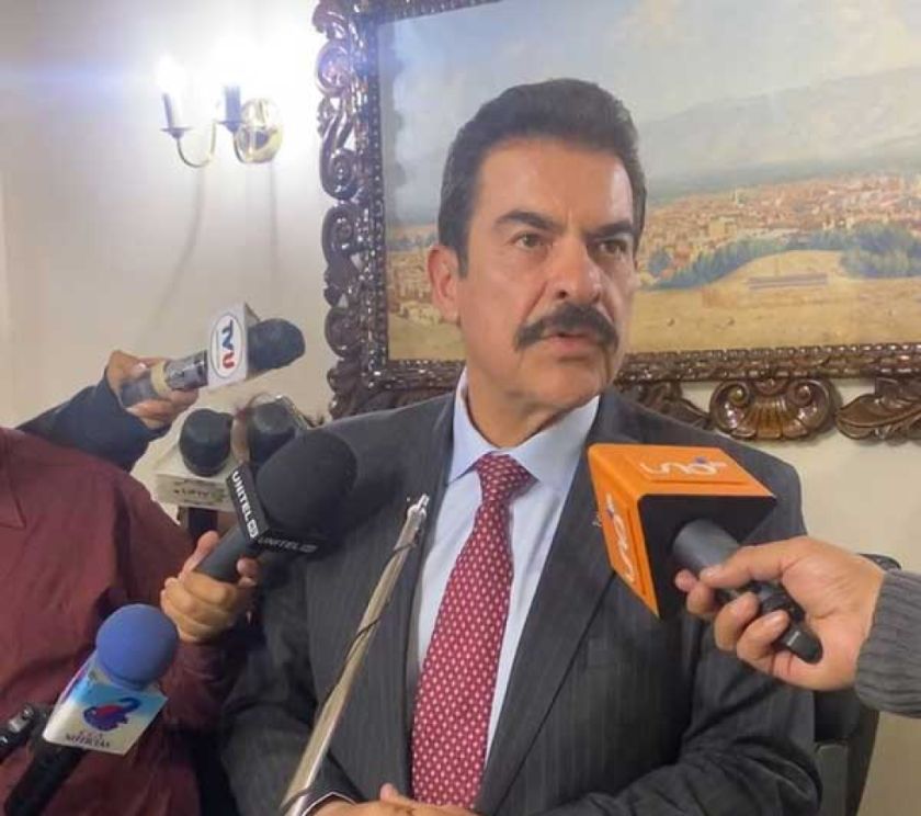 Reyes Villa rechaza ‘contubernio’ por anulación de sentencias 