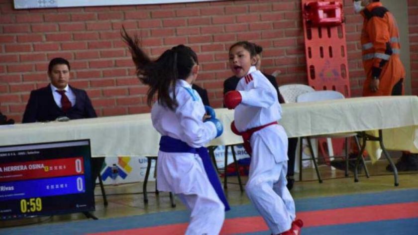 Cochabamba gana el nacional de karate