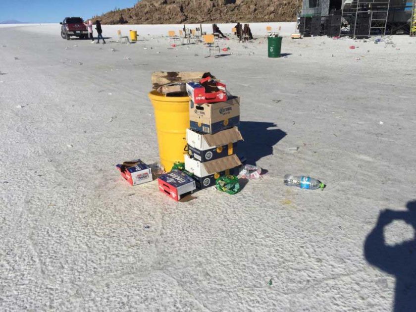 Divulgaron fotos que mostrarían excesos en el Salar de Uyuni