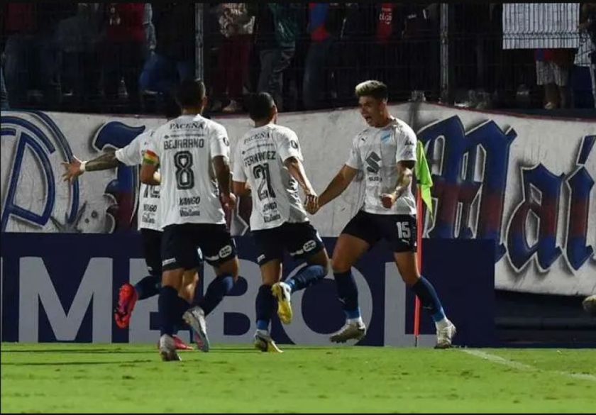 Bolívar define su puesto de clasificación en una difícil prueba ante Palmeiras