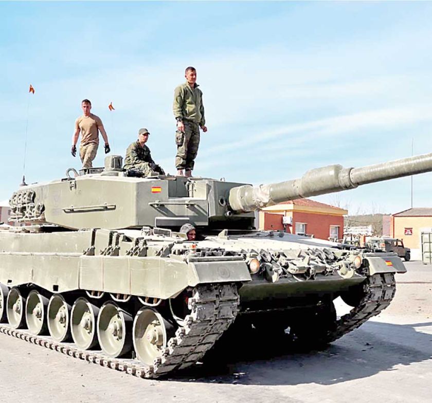 España decide enviar  otros cuatro tanques  Leopard a Ucrania