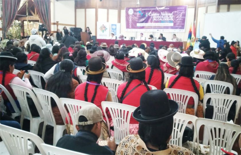 Detectan incremento de casos de acoso y violencia política contra alcaldesas y concejalas