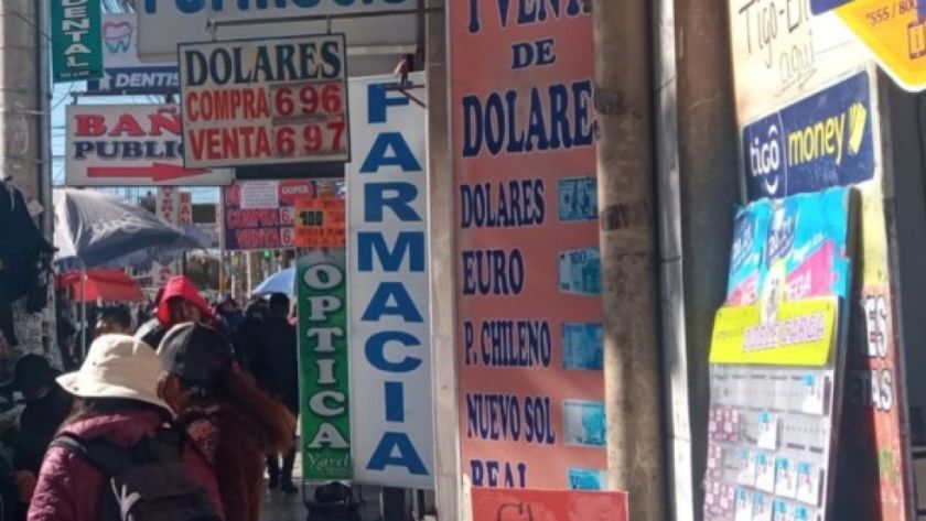 Reportan que sigue operando el “mercado negro” de dólares y venden hasta en Bs 7,60; hay ofertas en redes sociales