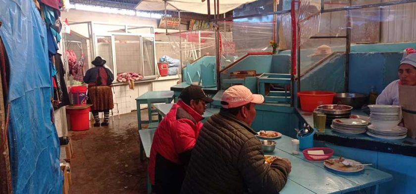Comerciantes dan luz verde para construcción de nuevo mercado