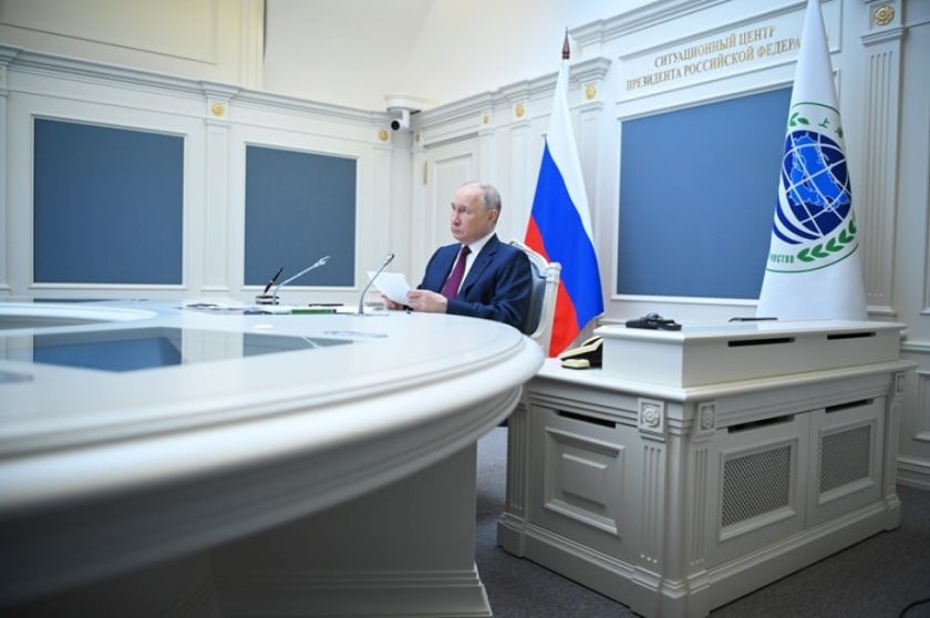 Putin asegura que Rusia sufre una “guerra híbrida” pero que contrarrestará las presiones exteriores