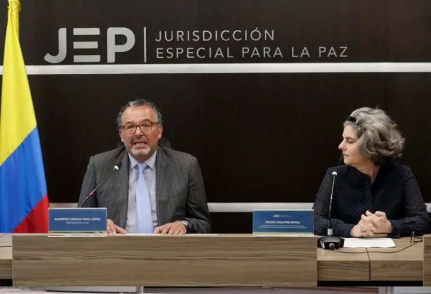 Imputan en Colombia crímenes de lesa humanidad a 10 mandos de las FARC por secuestro