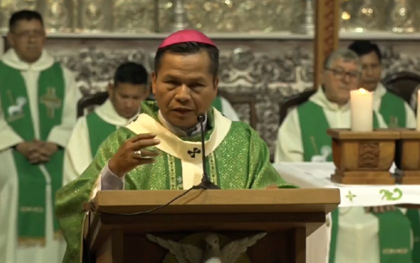 Monseñor Leigue observa una sociedad tensa y cansada de tanta mentira y violencia
