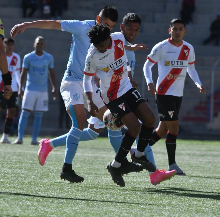 Always Ready aplica la remontada para subir en el campeonato