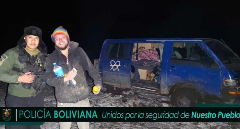 Policía de Uyuni rescata a un turista alemán en el salar