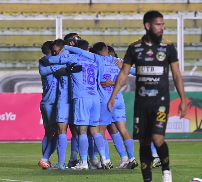 Bolívar toma la cima con lujo y goleada