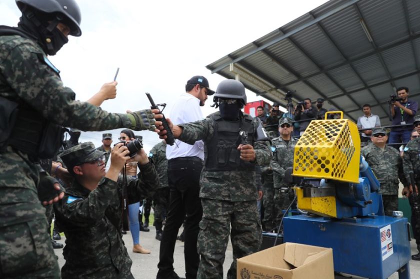 Más de 1.000 armas y 23.925 proyectiles incautados en cárceles de Honduras