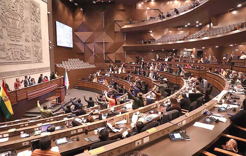Judiciales: Comisión pidió al TCP acelerar fallo del recurso de Ayala