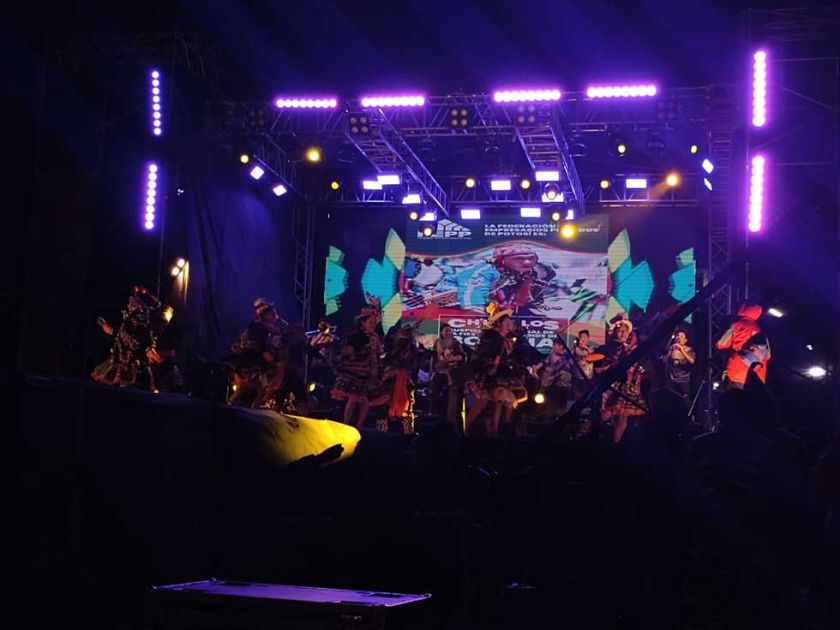 Lanzan Ch'utillos 2023 con música y danza en Potosí 