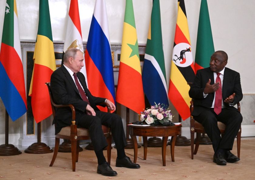 Putin no irá a la cumbre de los BRICS en Sudáfrica para evitar la orden de arresto internacional