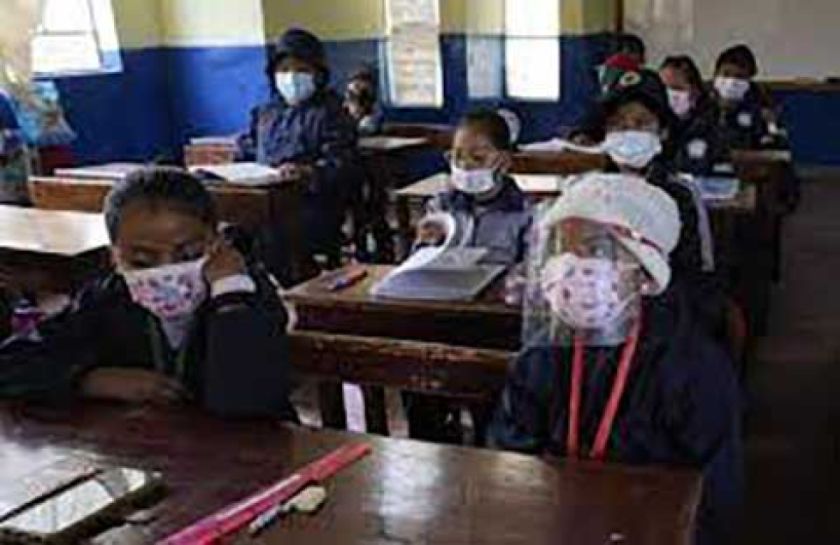 Regreso a clases: alumnos enfrentan desafío de IRAs