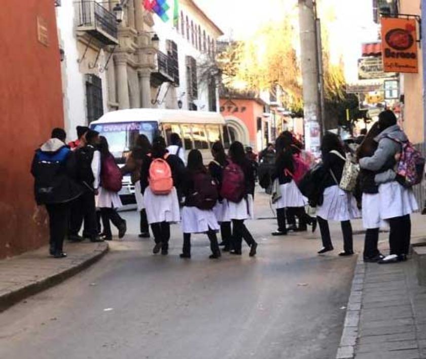 El horario de invierno ampliado termina esta semana en las escuelas