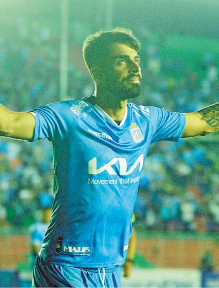 Blooming recupera a su goleador para recibir al albirrojo