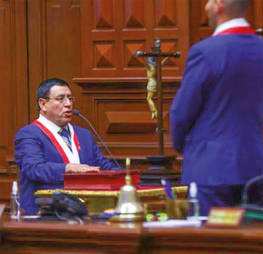 Alianza derechista gana poder congresal en Perú 