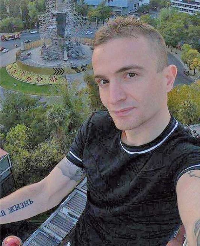 Un acróbata e influencer muere al caer del piso 68