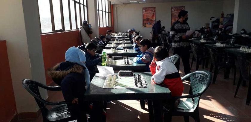 Olimpiada de Ajedrez en Potosí tiene a más de 200 competidores