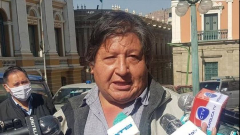 Conade convoca a reunión para unir a la oposición; Gobierno tilda a sus miembros de locos