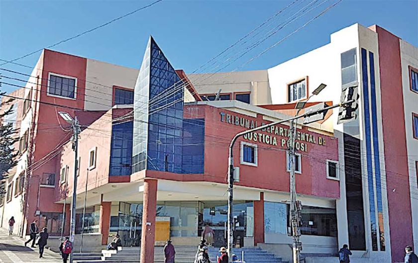 Vocal suplente en Potosí, renuncia en la Sala Penal