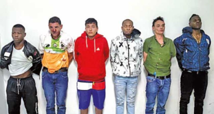 Ecuador: Caen seis colombianos  por asesinato de presidenciable 