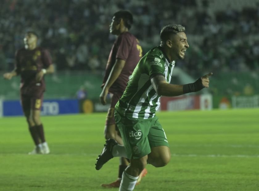 Oriente Petrolero venció por 2-0 a Tomayapo y salió de la zona de descenso