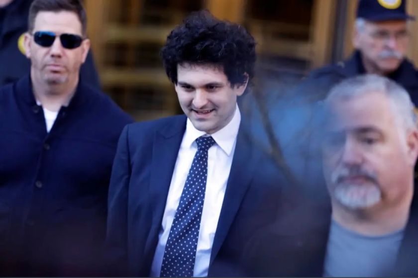 Un juez federal de EE.UU. envía a la cárcel al fundador de FTX por manipulación de testigos