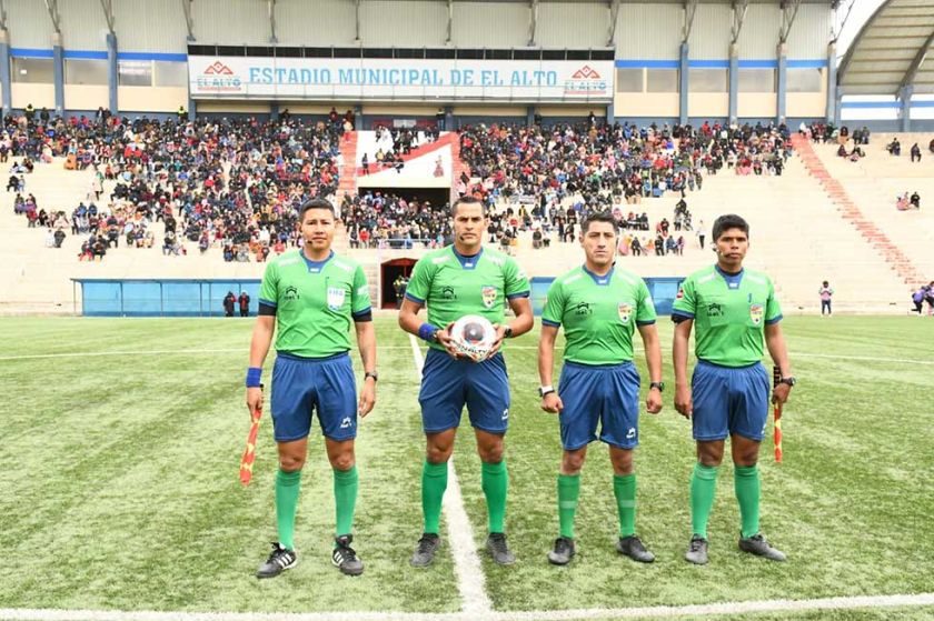 Nacional pide suspender árbitros del duelo ante Always