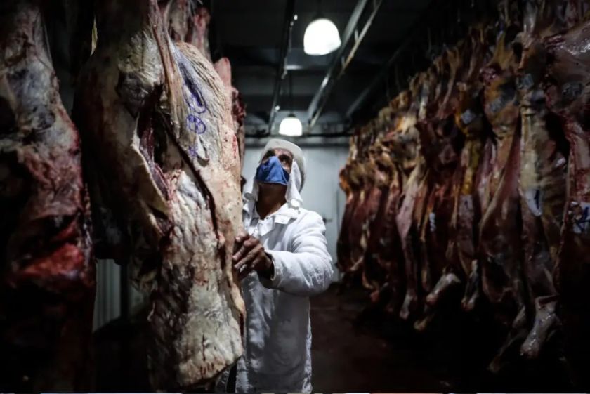 El secretario de Agricultura de Argentina niega un cierre de exportación de carnes