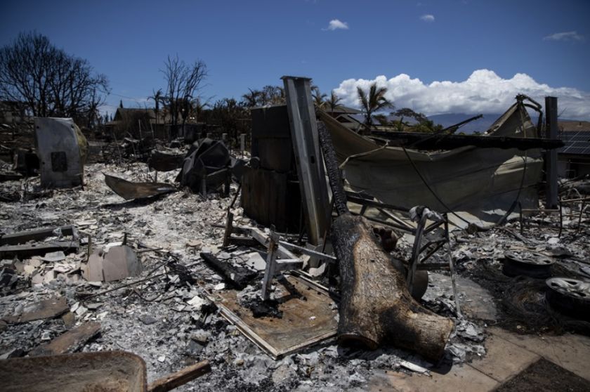 Las autoridades elevan a 106 el número de fallecidos en los incendios en Maui