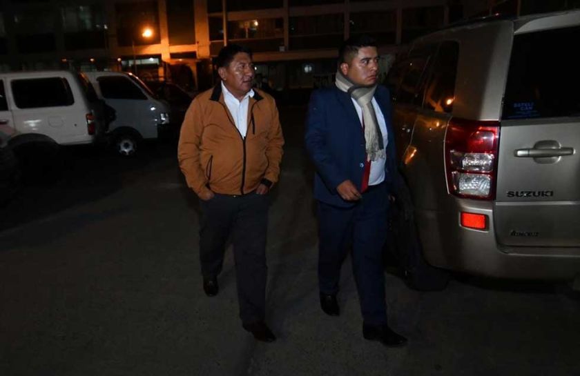 El gobernador fue aprehendido por “ganancias ilícitas”