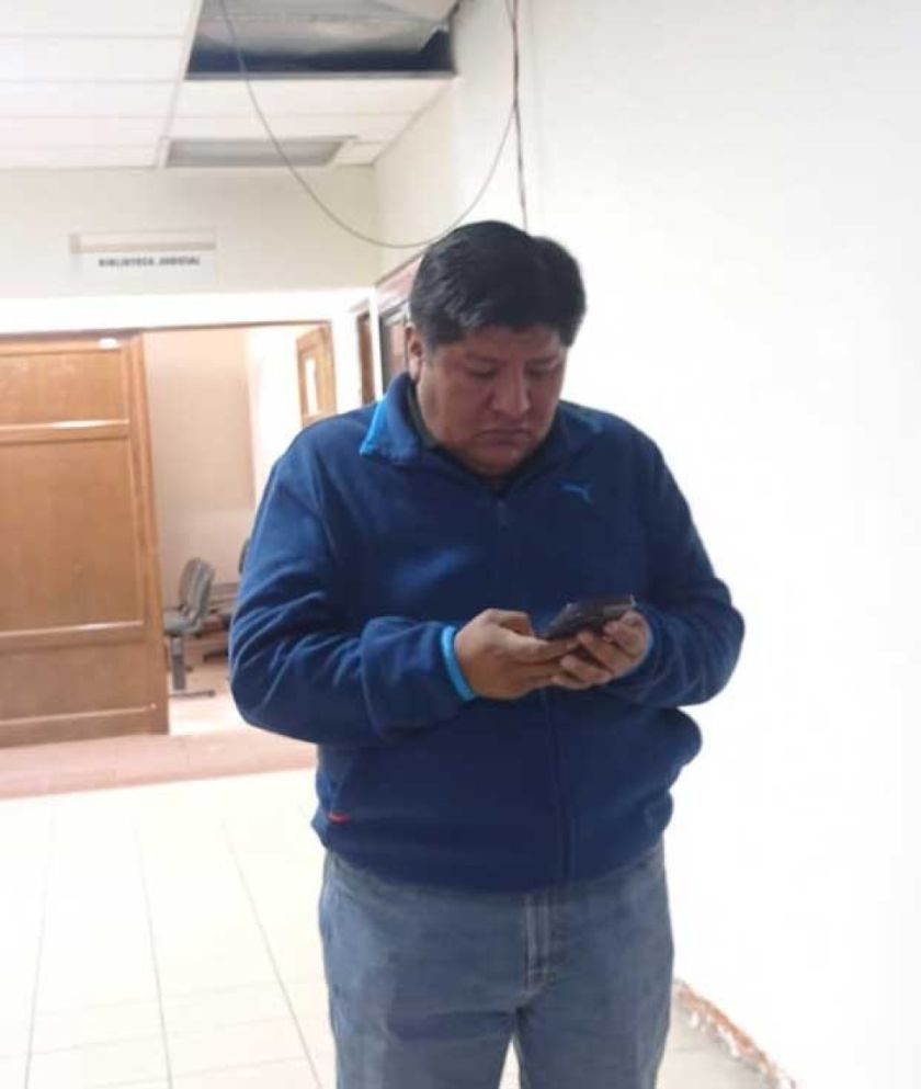 Senador denuncia que ya inició la caza de “evistas”