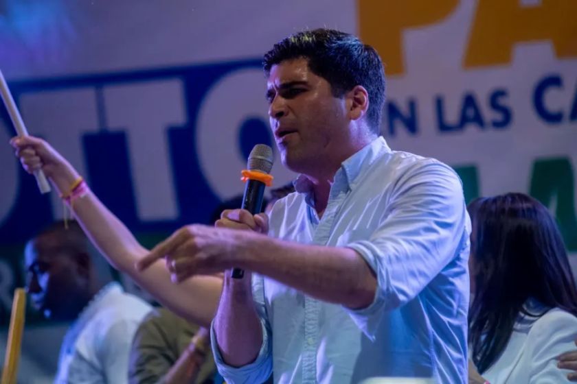 Otto Sonnenholzner, candidato presidencial de Ecuador pasa susto tras un tiroteo