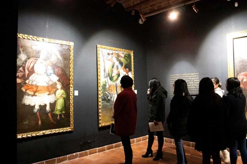 Muestra “Arcángeles mensajeros” evoca ideología cristiana y poderío de la corona