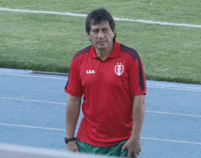 Peña deja la dirección técnica del “Inde” cansado de las deudas