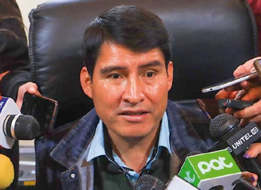 Csutcb: Condori dice que primó el interés político